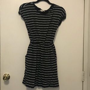 casual dress with pockets!